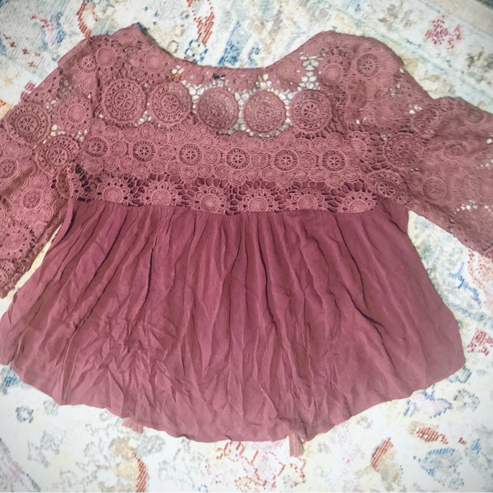 Rose Color Crocheted Top - Picture 3 of 4